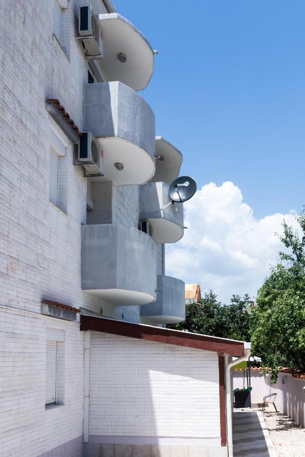 Apartments Dovana Kaštela المظهر الخارجي الصورة