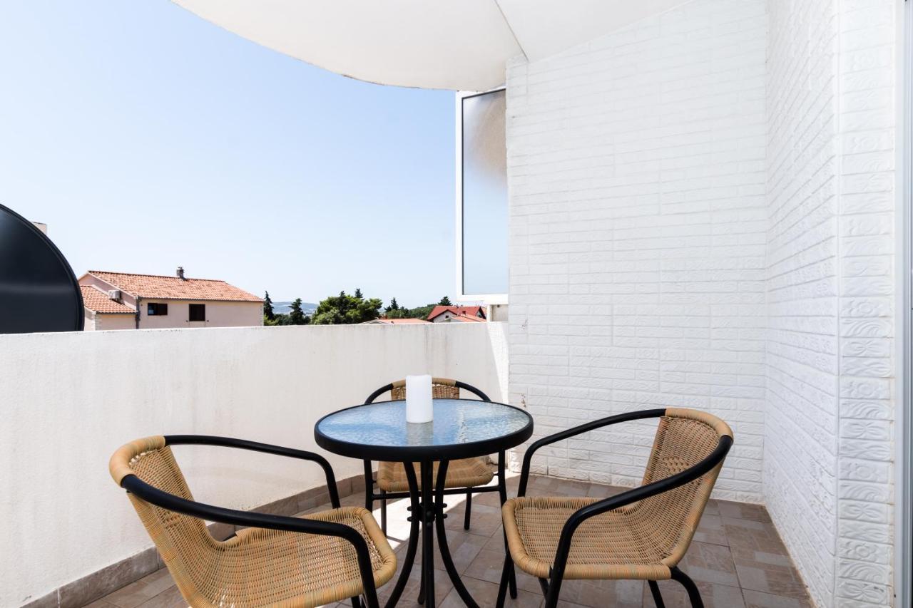 Apartments Dovana Kaštela المظهر الخارجي الصورة